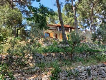 Gîte pour 4 personnes, avec jardin et vue, animaux acceptés à Le Castellet