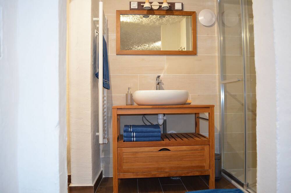 An unusual experience in a troglodytic Gîte in the heart of the Loire Valley! in Vouvray, Tours und Umgebung
