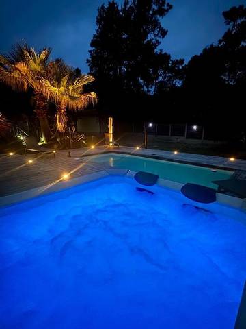 Villa pour 7 personnes, avec piscine ainsi que vue et terrasse, animaux acceptés à Soulac-sur-Mer