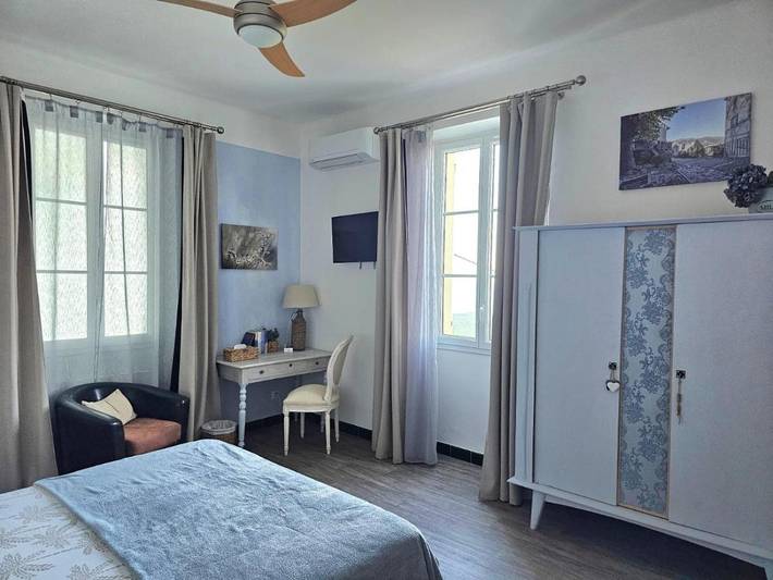 Chambre d’hôte pour 2 personnes, avec Terrasse ainsi que Jardin et Vue à Valle-di-Campoloro - 2