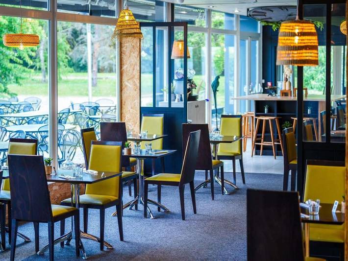 Hôtel pour 3 personnes, avec jardin et piscine, animaux acceptés