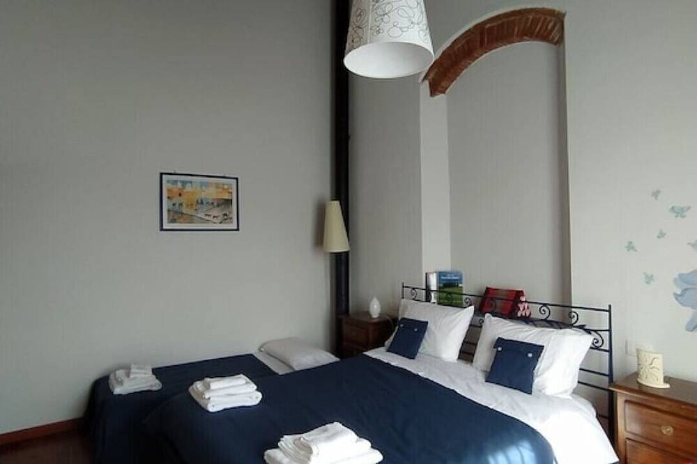 Entire apartment, Casa Pina holidays in Tuscany in Lastra a Signa, Prato Province