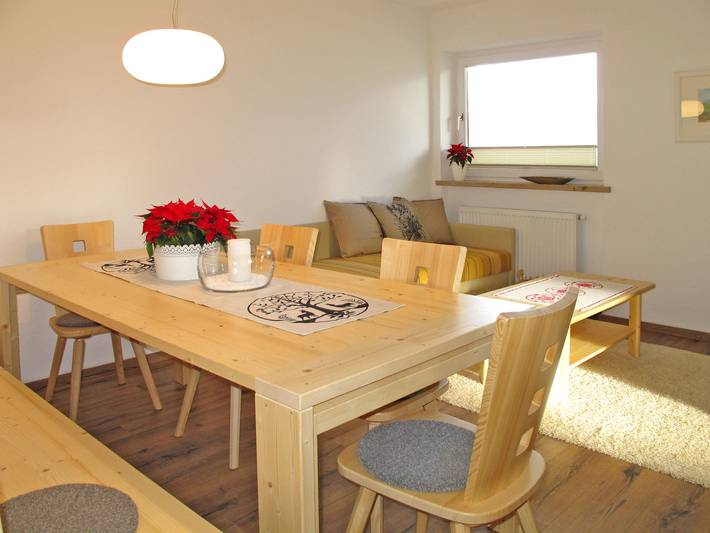 Ferienwohnung für 8 Personen, mit Terrasse und Garten im Zillertal - 2