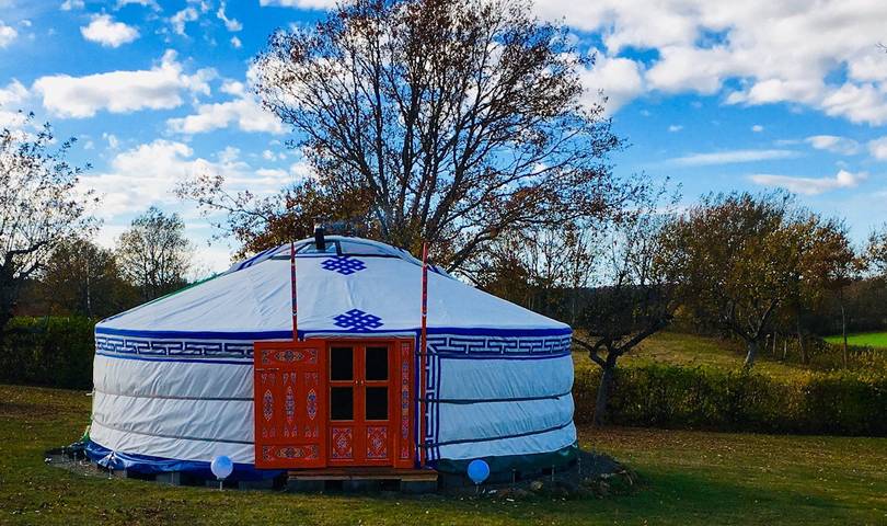 Cottage pour 6 personnes, avec jardin dans Montfermy
