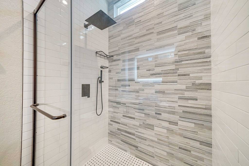 Contemporary Couples Cache walking distance from At&T Stadium in Arlington, Tarrant County