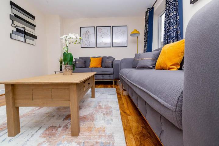 Location de vacances pour 8 personnes, avec jardin à Corby - 4