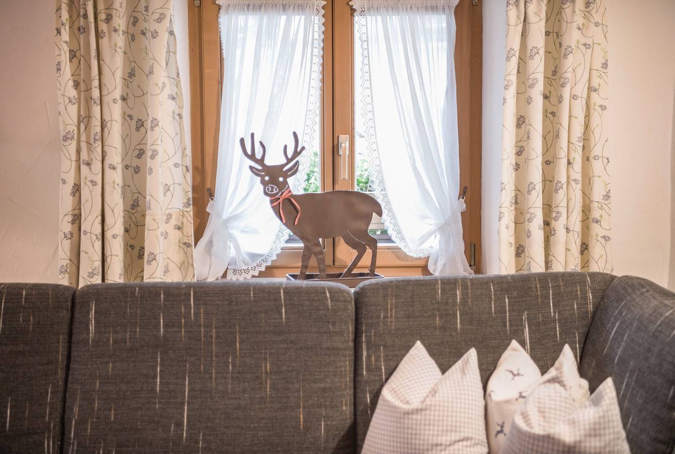 Ganze Wohnung, Ferienwohnung Waxenstein mit Balkon, Bergblick und Wlan in Grainau, Eibsee