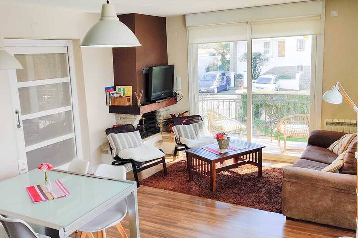Location de vacances pour 8 personnes, avec jardin et balcon à Hendaye