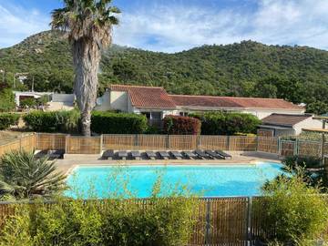 Gîte pour 2 personnes, avec jardin et piscine dans Plage De L Ovu Santu