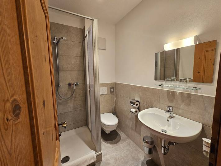 Chambre 11 – Chambre double standard avec Wi-Fi in Seefeld, Lac de Pilsen