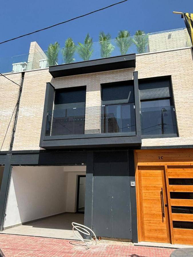 Casa de vacaciones para 8 personas, con piscina y vistas además de piscina para niños y balcón, Familias con niños - 1