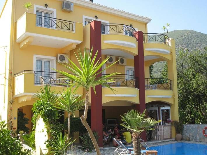 Apartmenthotel für 2 Personen, mit Pool und Ausblick sowie Garten - 1