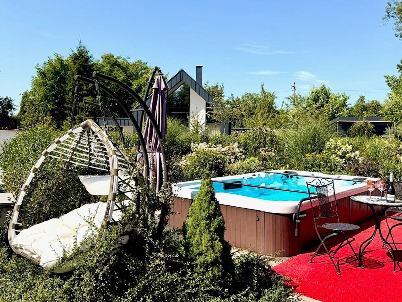 Luxury Palace with Swimming Spa&Jacuzzi in Počátky, Region Hochland