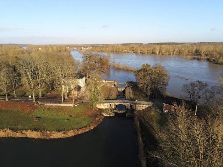 Gîte pour 2 personnes, avec vue et terrasse à Châtillon-sur-Loire