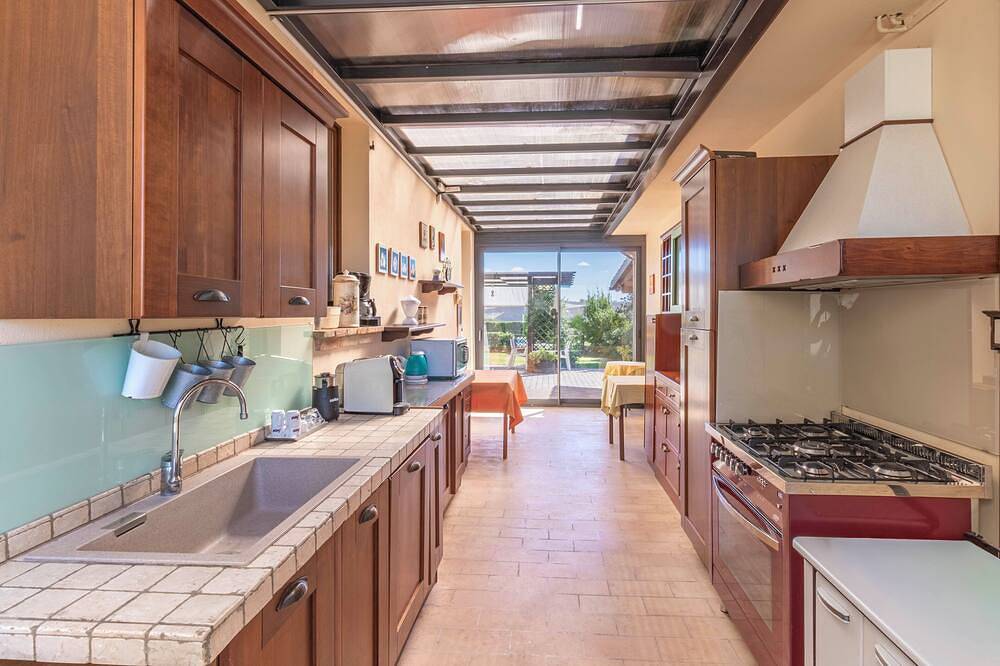 Relaxation in Country House with pool in Cingoli, Provincie Macerata