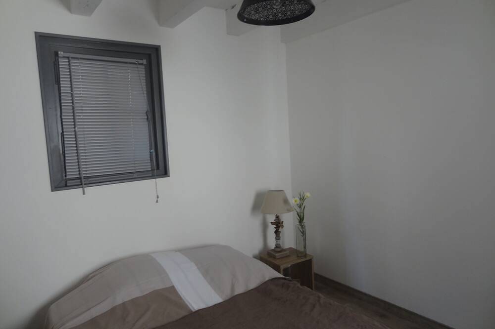 Cómodo apartamento, 2/4 personas, equipado, a orillas del lago de Ginebra, en Yvoire. in Yvoire, Thonon-les-Bains region