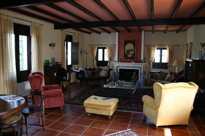 Casa rural para 20 personas, con Balcón y Terraza además de Jardín y Piscina en Almogía - 3