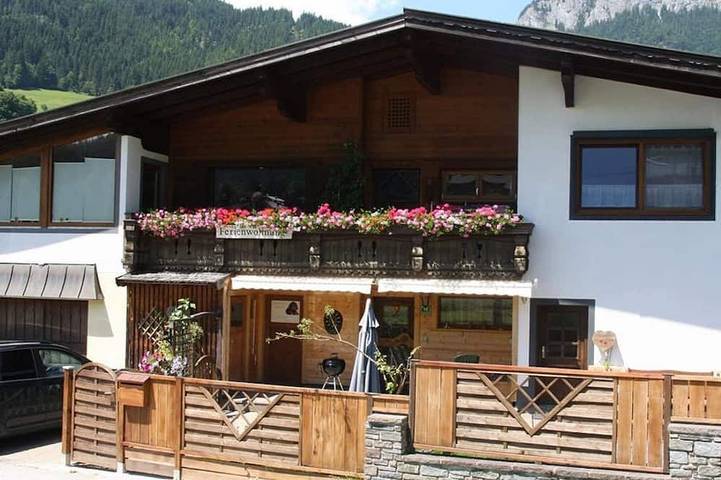 Ferienwohnung für 7 Personen, mit Garten und Sauna sowie Terrasse