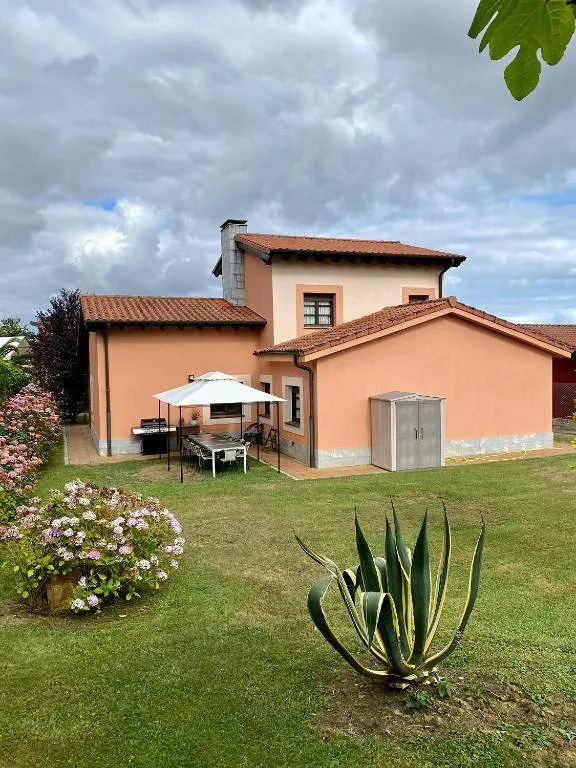 Casa de vacaciones para 8 personas, con jardín y vistas - 1