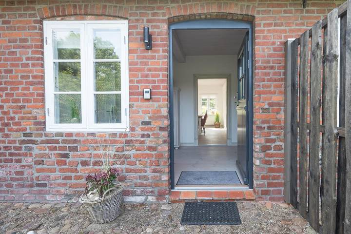 Ganze Wohnung, Stilvolle Ferienwohnung in ländlicher Idylle in Wobbenbüll, Nordfriesland