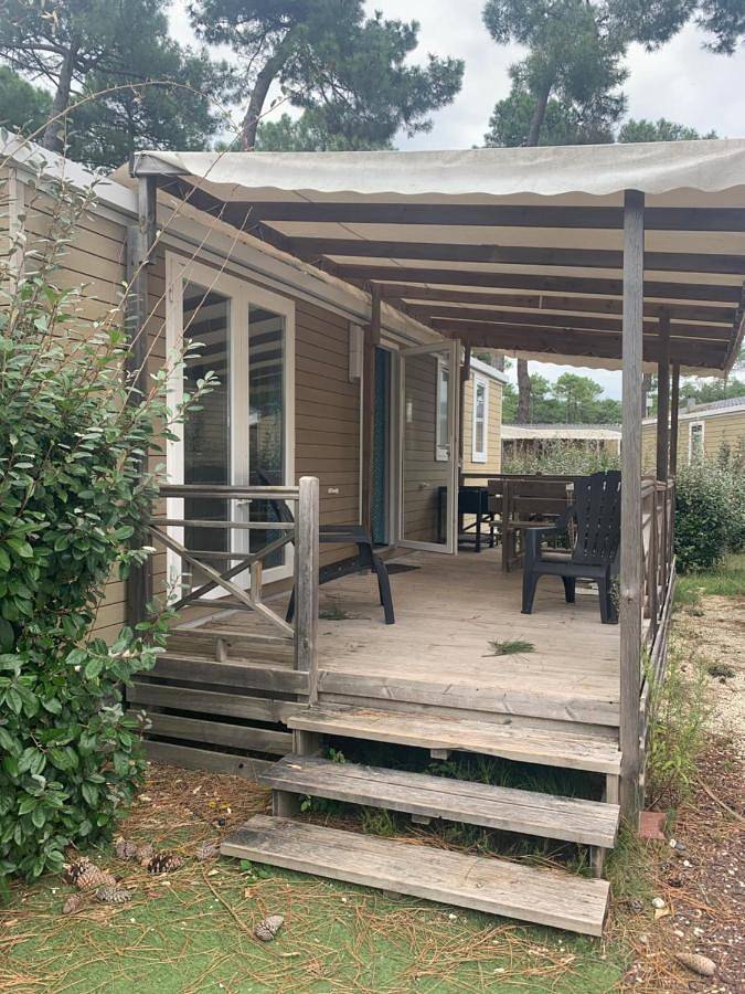 Camping für 6 Personen, mit Terrasse und Garten sowie Pool in Vendays-Montalivet - 2