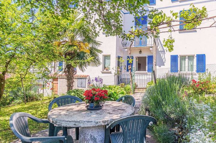 Ferienwohnung für 4 Personen, mit Balkon/Terrasse und Garten in Gera Lario