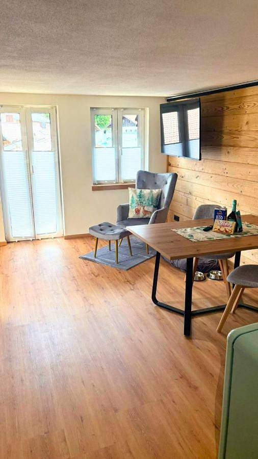 Ferienwohnung für 2 Personen, mit Balkon und Ausblick in Geigenbaumuseum Mittenwald - 2