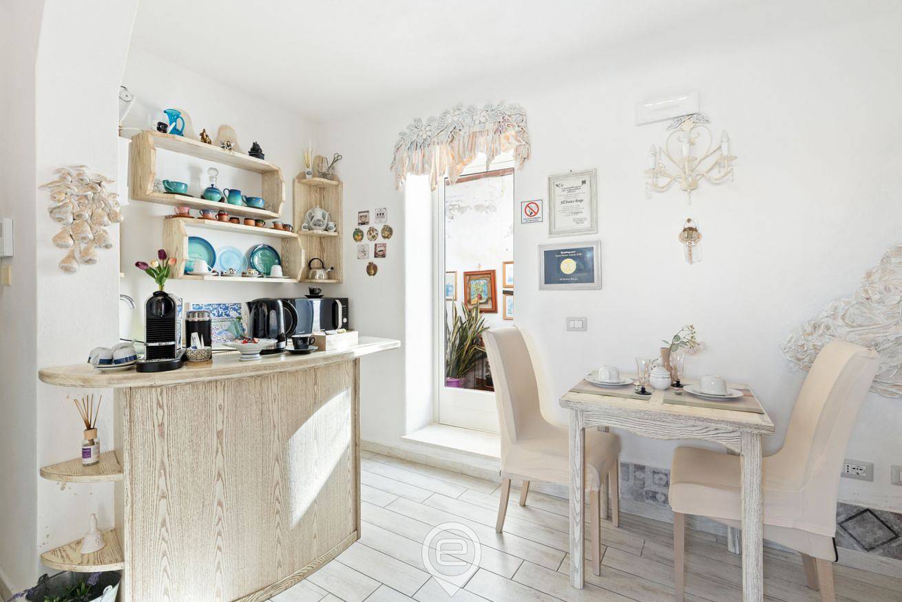 Domo Antico Borgo - Royal Room in Oristano, Campidano