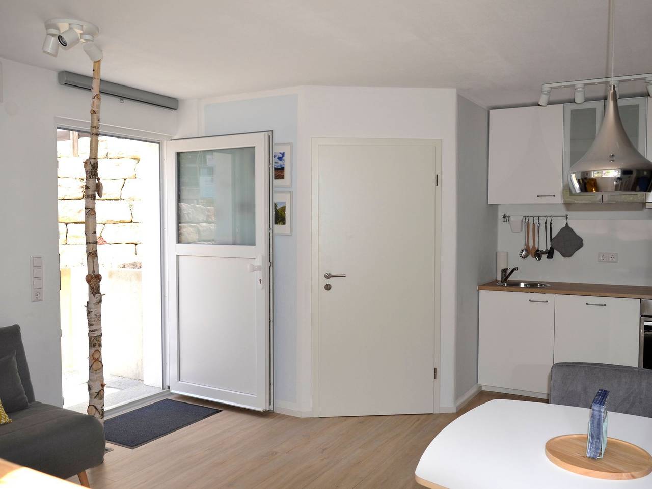 Ganze Ferienwohnung, Ferienwohnung Zaunkönig - Ferienwohnung mit 35qm, 1 Wohn-/Schlafzimmer, max. 2 Personen in Beuren, Albsteig Etappe 9