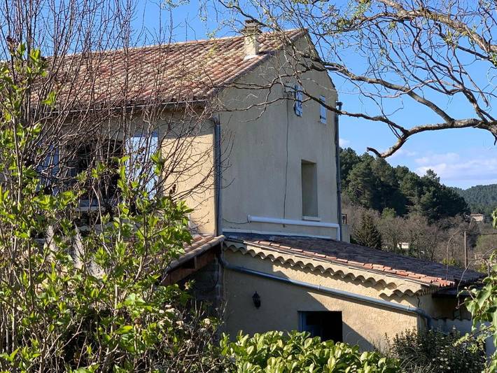 Location de vacances pour 13 personnes, avec vue ainsi que piscine et balcon à Saint-Paul-le-Jeune - 2