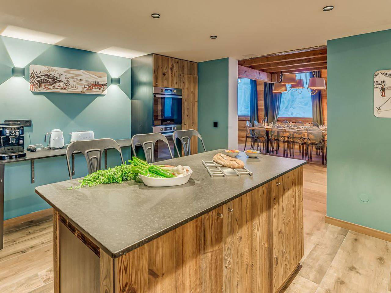 Luxury 5-star chalet, 7 suites, 14 guests, hotel services in Plagne Villages, La Plagne-Tarentaise