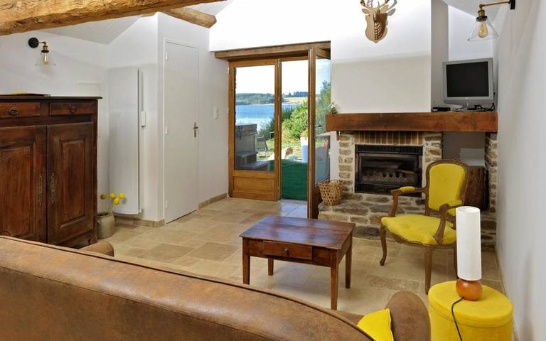 Location de vacances pour 4 personnes, avec piscine ainsi que jacuzzi et jardin à Salles-Curan - 4