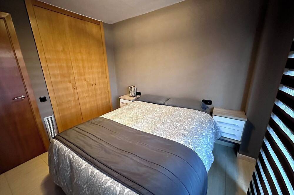 Apartamento entero, Refugio chic: Tu joya urbana en Barcelona in Ripollet, Interior de Barcelona