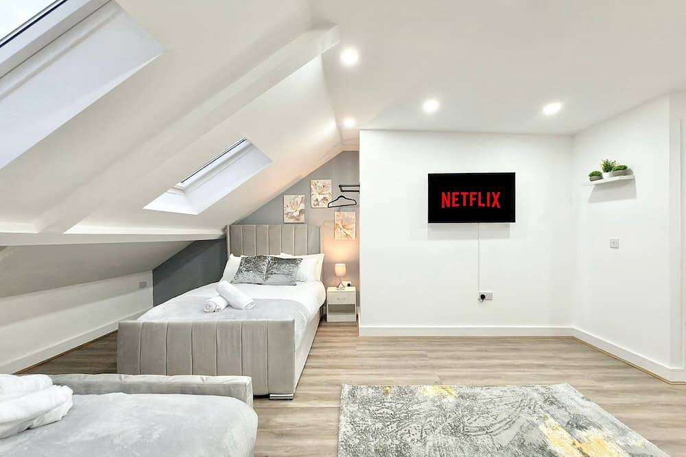 Luxury 5-Bed House w/ Cinema & Games Room -Central in Cardiff, Cardiff region