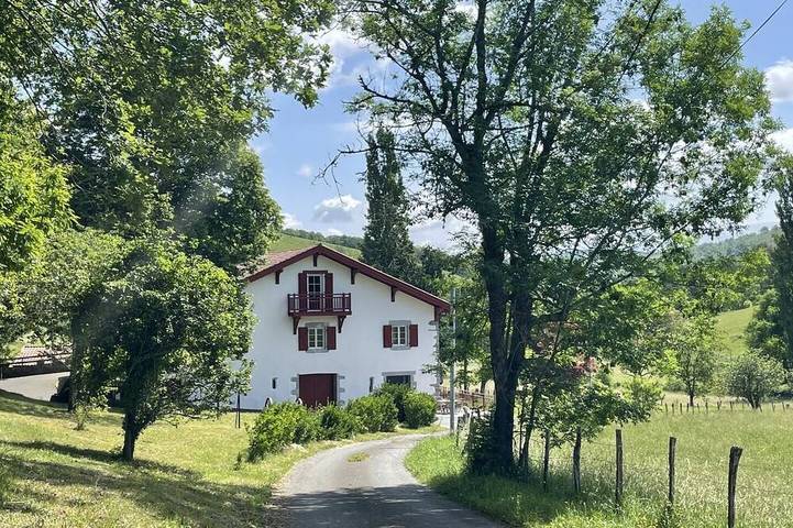 Location de vacances pour 2 personnes dans Ainhice-Mongelos