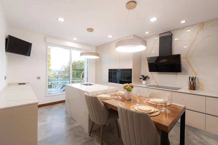 Location de vacances pour 8 personnes, avec piscine ainsi que jardin et vue à Mézy-sur-Seine - 4