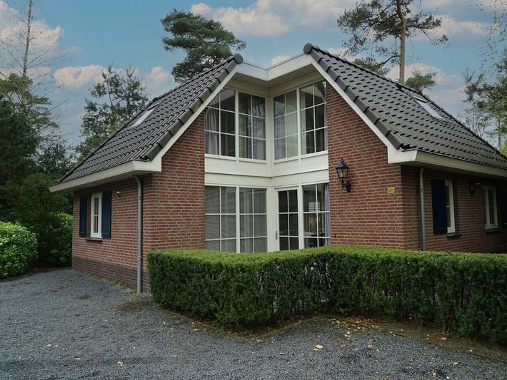 Villa voor 10 personen, met Terras en Tuin in Beekbergen