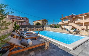 Ferienwohnung für 4 Personen, mit Terrasse in Biograd na Moru