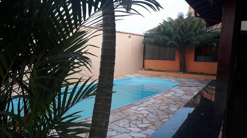 Casas e apartamentos de temporada para 9 pessoas, com terraço e piscina e ainda vista em Pirassununga
