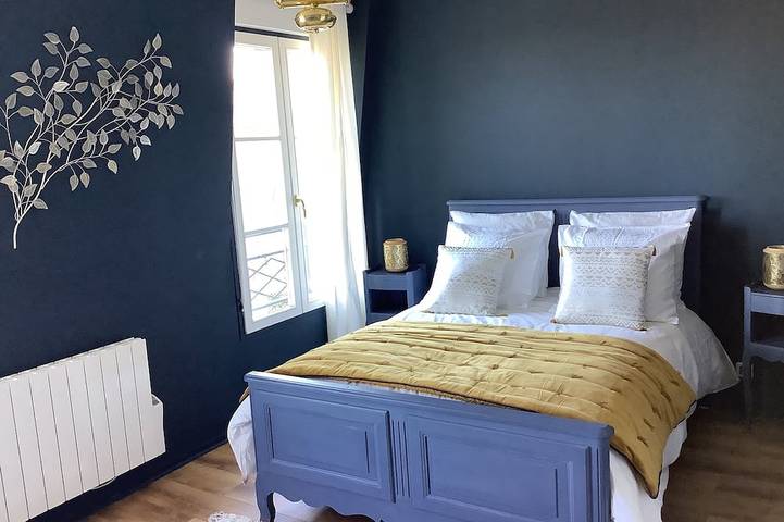 A 400 m du port, logement lumineux, au calme, avec vue, jardin et parking privé in Honfleur, Région de Lisieux