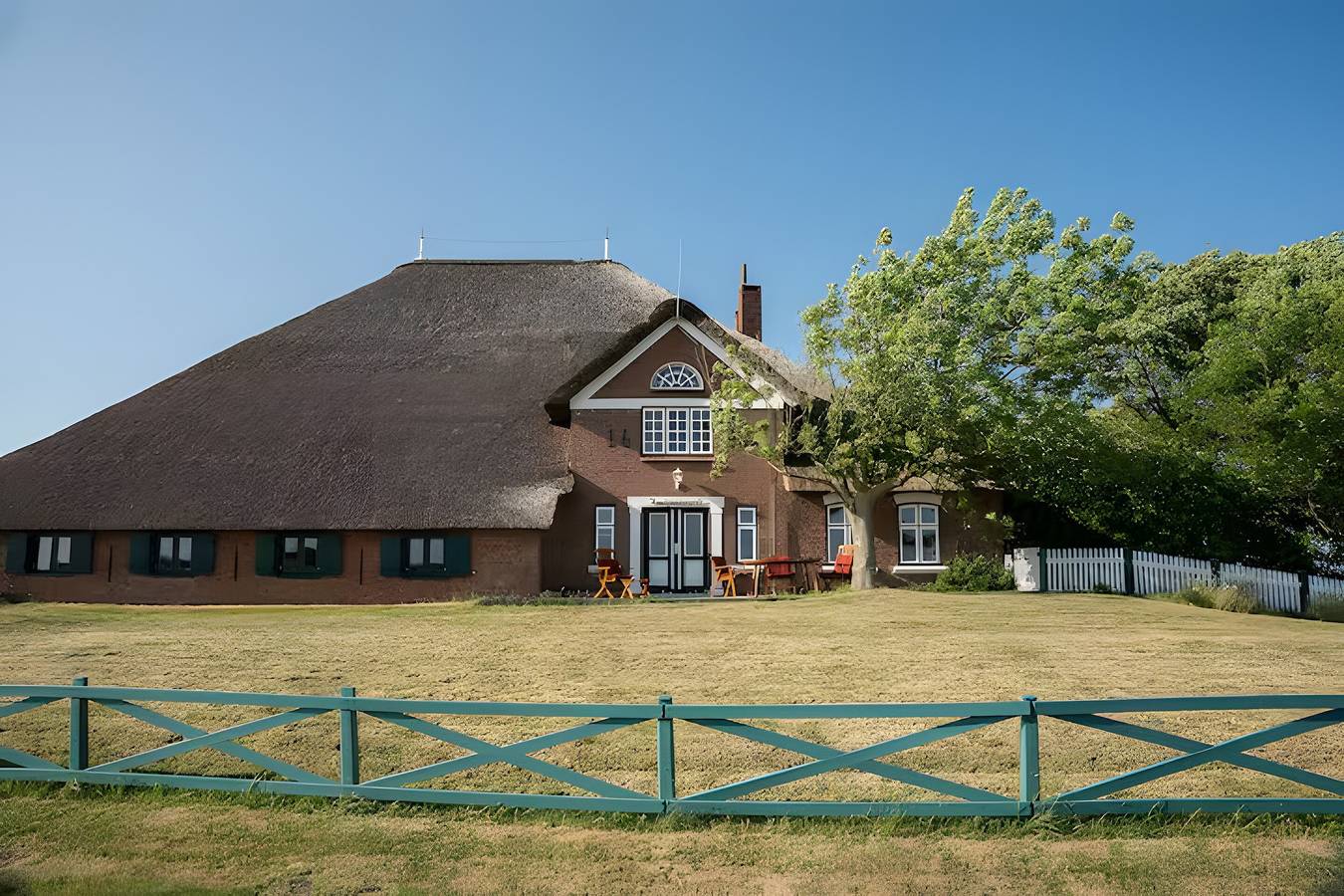 Ganze Wohnung, Ferienwohnung 'Strandgut' mit Gemeinschaftsterrasse und Gemeinschaftsgarten in Westerhever, Eiderstedt