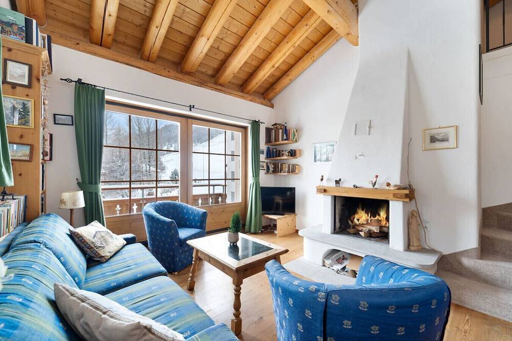 Ganze Wohnung, Luxuriöses Chalet St. Moritz mit Panoramablick auf die Berge in Madulain, Sankt Moritz