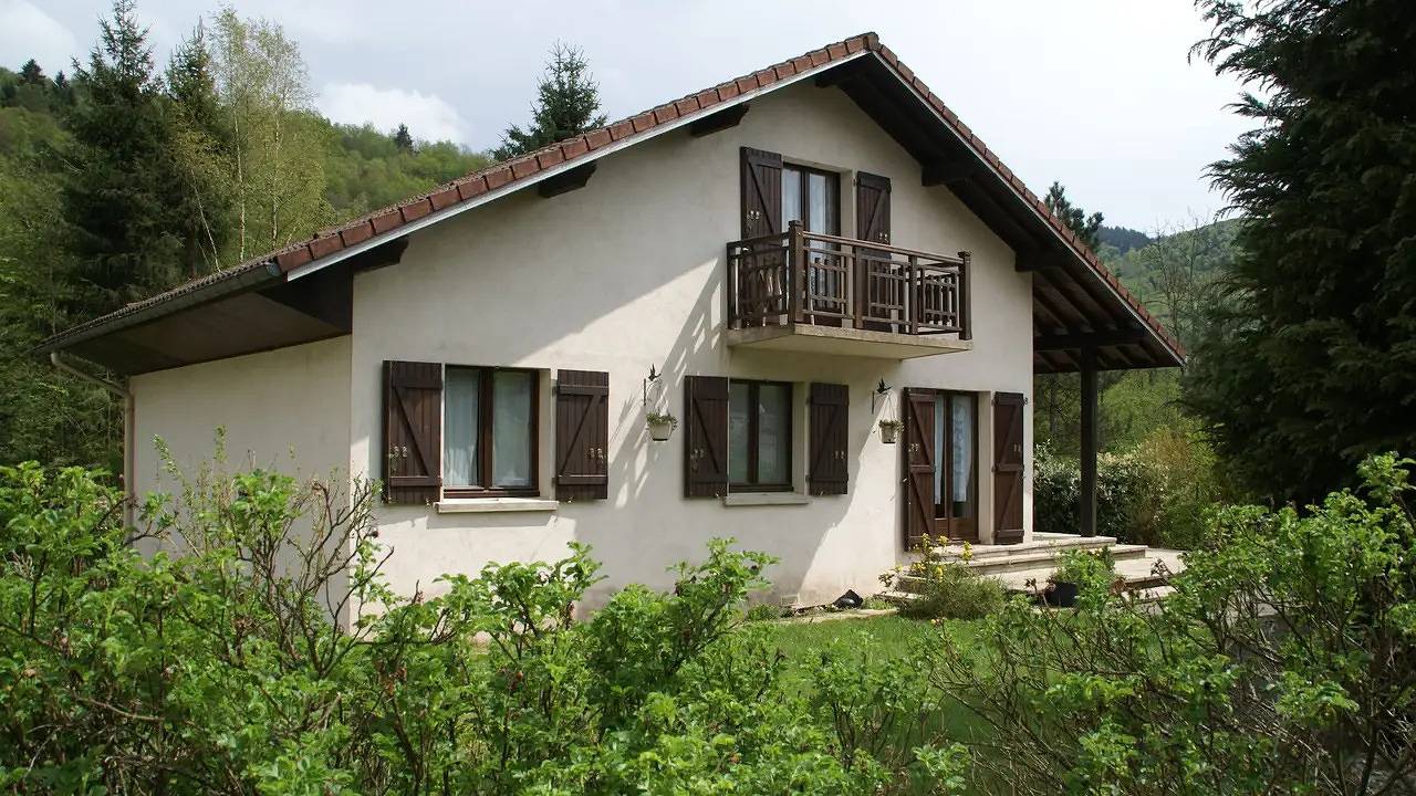 Villa pour 8 personnes avec balcon in Le Ménil, Parc naturel régional des Ballons des Vosges