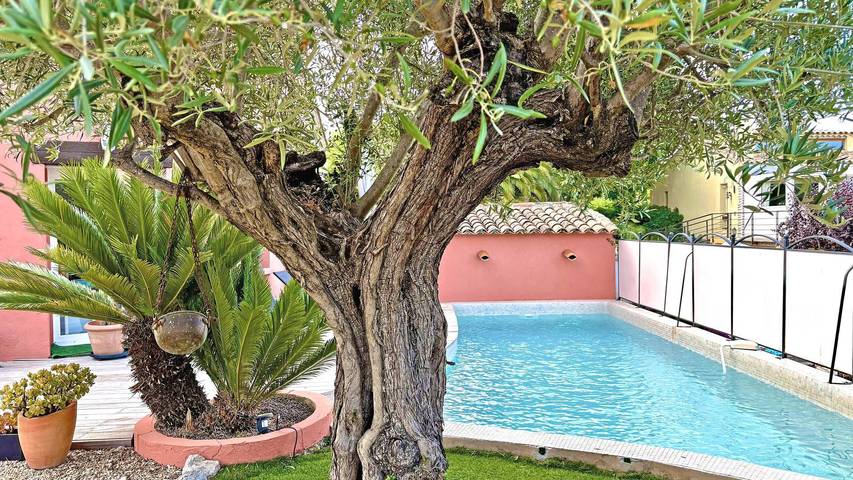 Ferienwohnung für 5 Personen, mit Pool und Garten sowie Terrasse, kinderfreundlich - 1