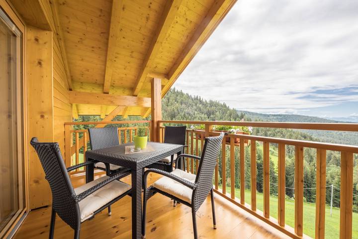 Appartamento intero, Appartamento per vacanze "Rosmarin" con vista sulle montagne, Wi-Fi, balcone e sauna in Verano, Alpi Sarentine