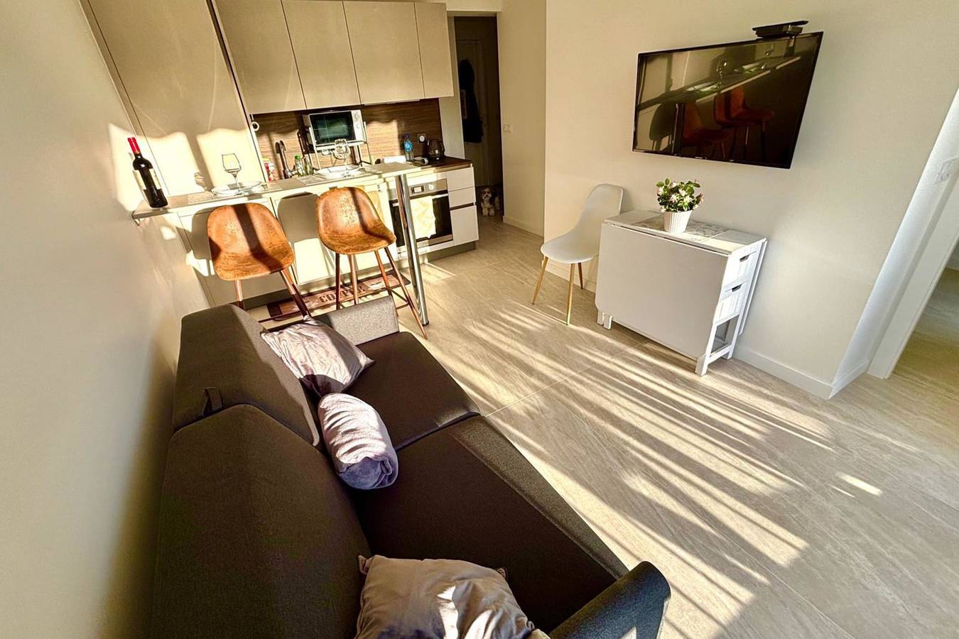 Geheel vakantieappartement, Vakantieappartement voor 3 personen met balkon in Antibes, Middellandse Zeekust (Frankrijk)