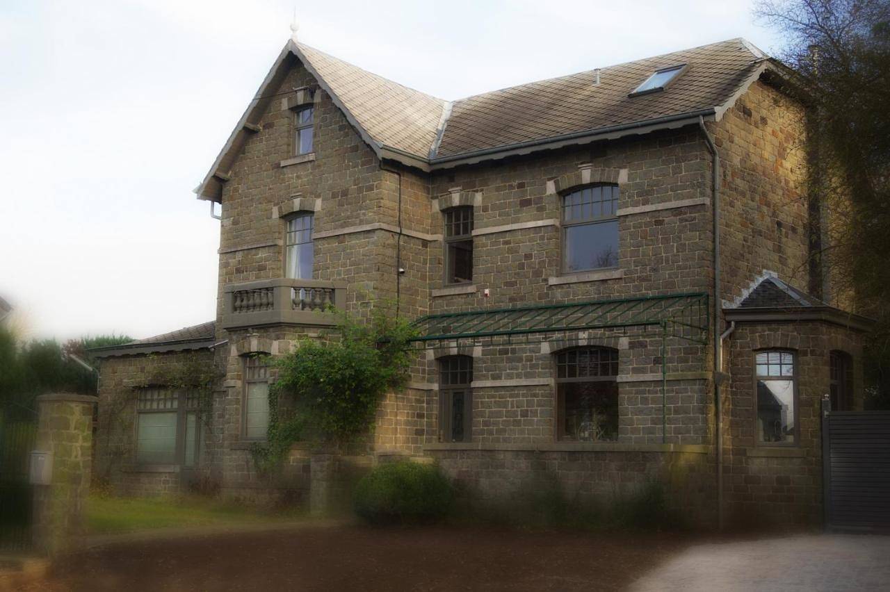 L'Ancienne Poste - chambres d'hôtes et table de dégustation in Marche-en-Famenne, Province de Luxembourg