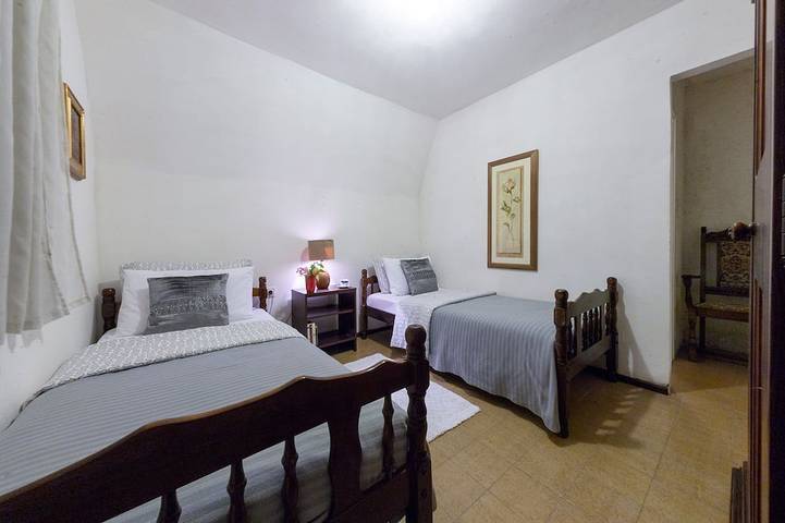 Appartement entier, 5 min à pied de la plage, Wi-Fi, climatisation, parking, conviviale et familiale in Meljine (Herceg Novi), Bay of Kotor
