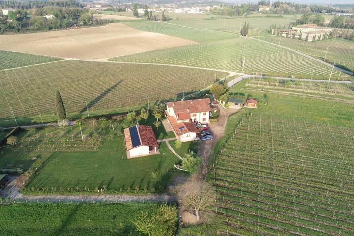 Chambre d’hôte pour 4 personnes, avec vue ainsi que terrasse et jardin à Peschiera del Garda - 2