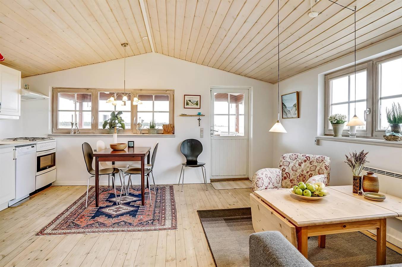 Pet friendly home in Bogense with house sea view in Bogense , Little Belt